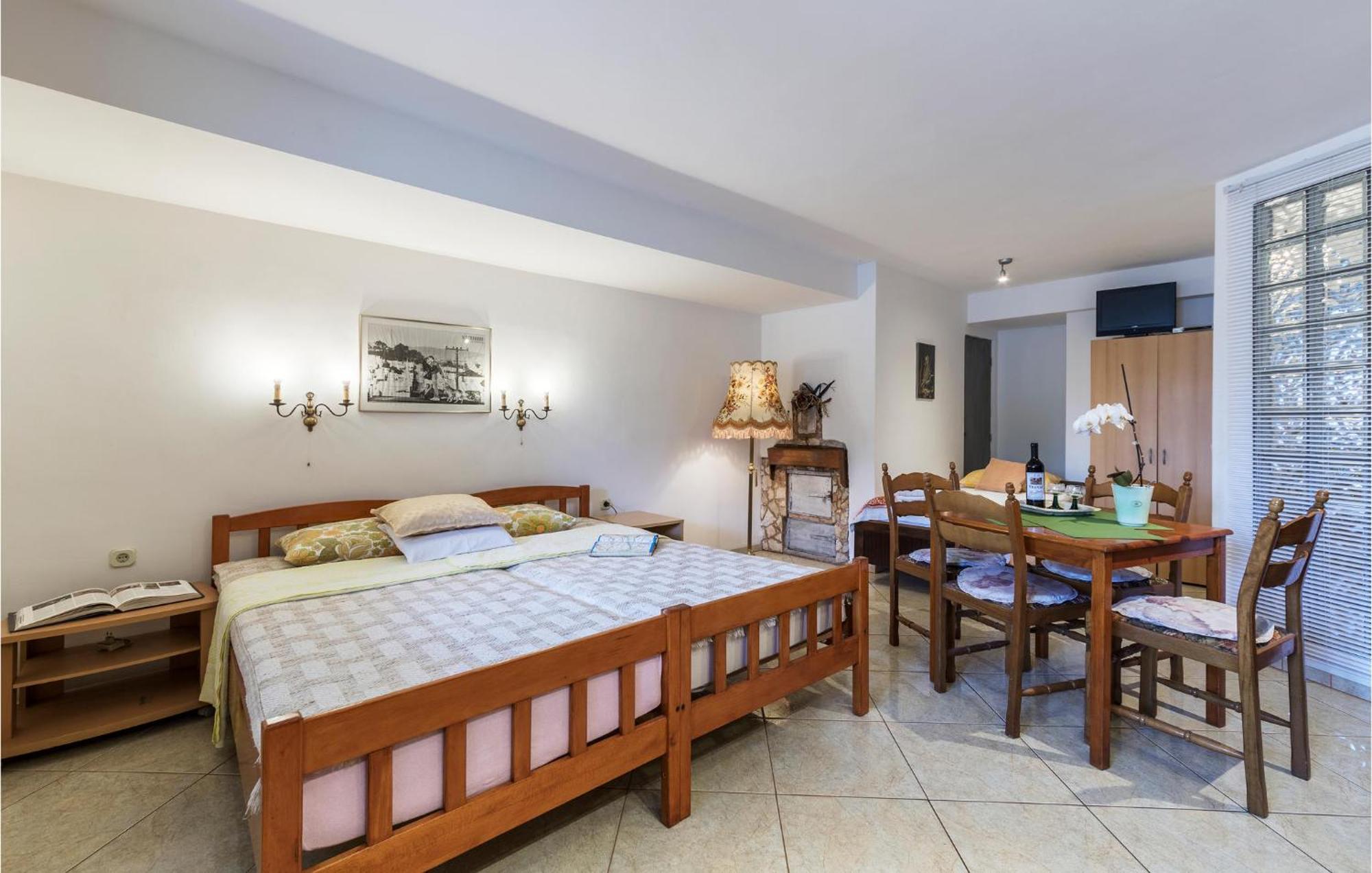 Awesome Studio In Pula With Wifi Exteriör bild