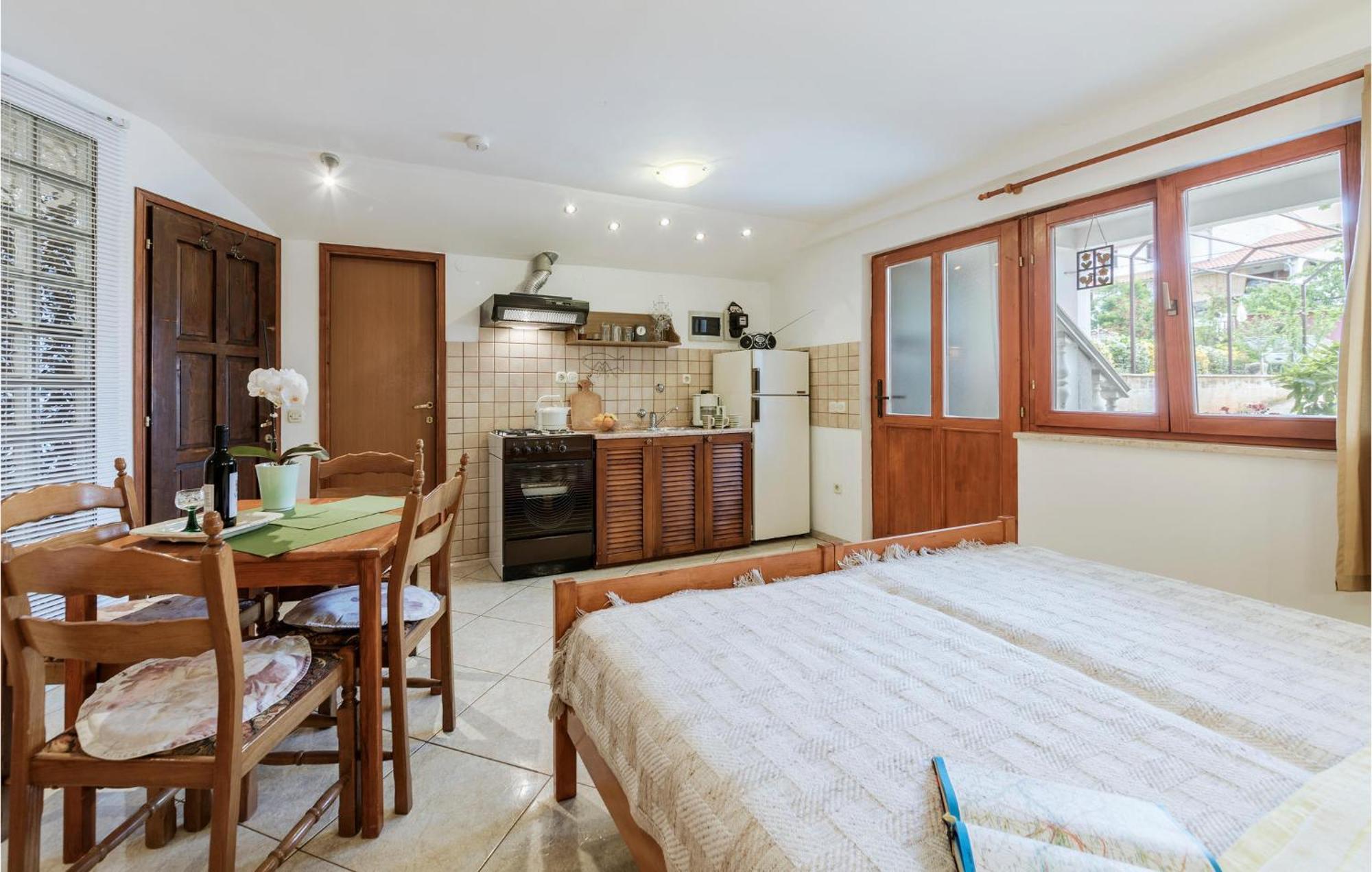 Awesome Studio In Pula With Wifi Exteriör bild